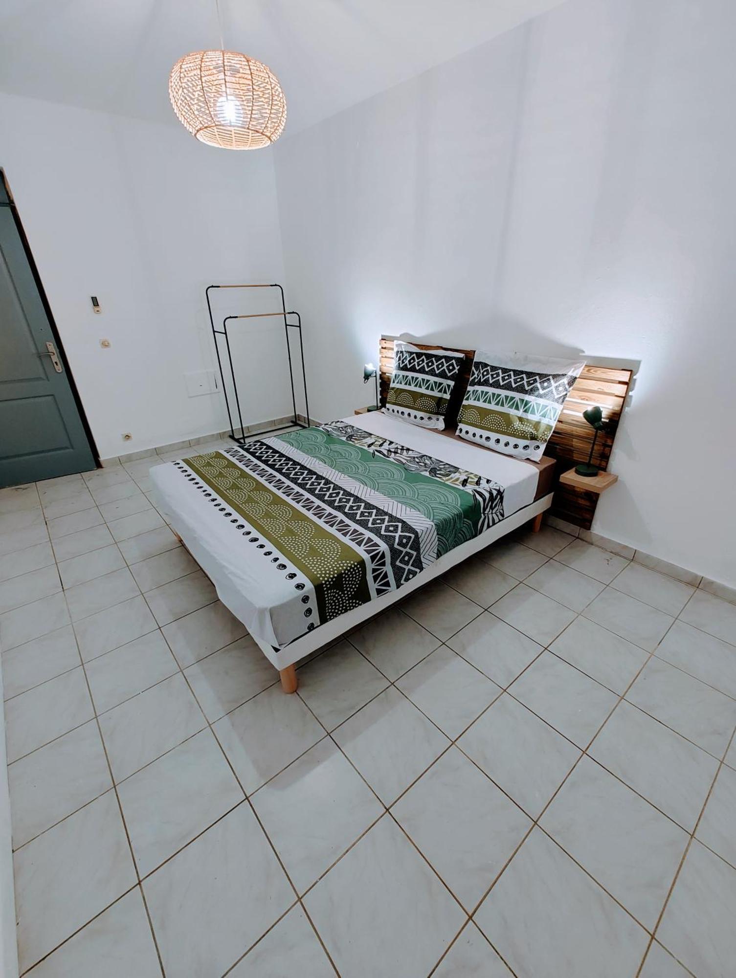 Le Nil Appartement Cosy Tout Confort Baie Mahault Eksteriør billede